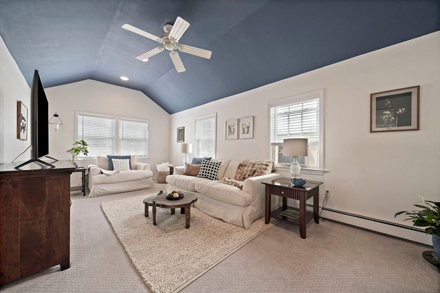 37 Davis St 2, Mansfield, MA 02048
