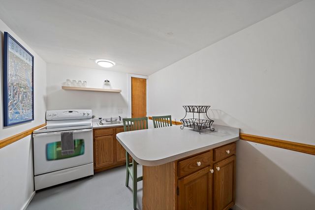 37 Davis St 2, Mansfield, MA 02048