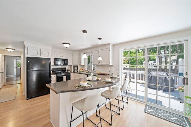 37 Davis St 2, Mansfield, MA 02048