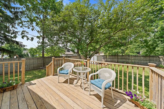 37 Davis St 2, Mansfield, MA 02048