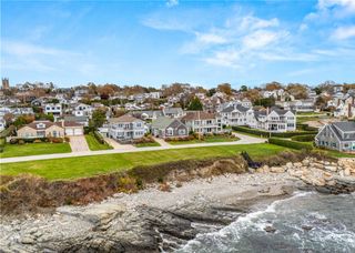 112 Esplanade, Middletown, RI 02842