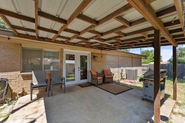 5732 Bonner Drive, Haltom City, TX 76148
