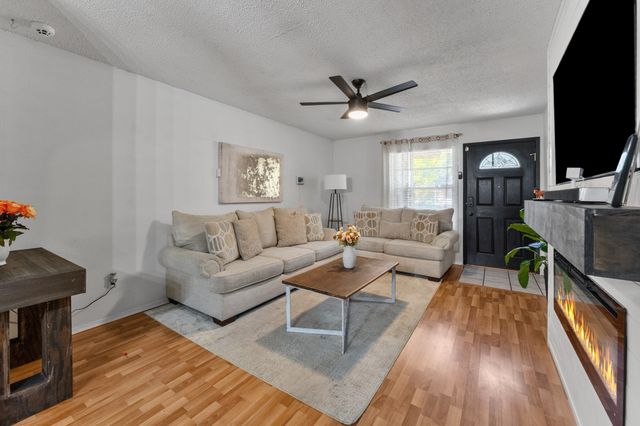 5732 Bonner Drive, Haltom City, TX 76148