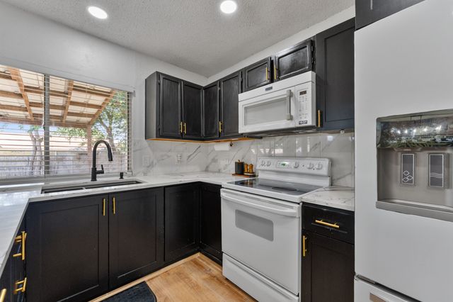 5732 Bonner Drive, Haltom City, TX 76148