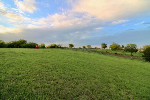 315 S Army Avenue, Dallas, TX 75211