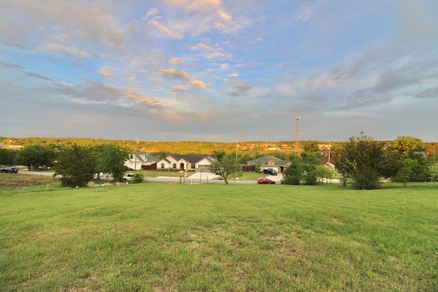 315 S Army Avenue, Dallas, TX 75211