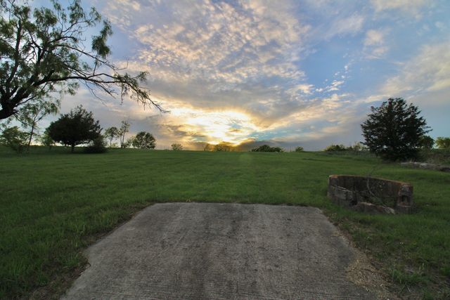 315 S Army Avenue, Dallas, TX 75211