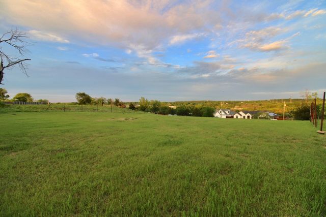 315 S Army Avenue, Dallas, TX 75211