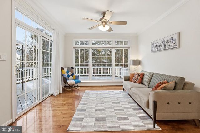 26073 NIMBLETON SQ, Chantilly, VA 20152