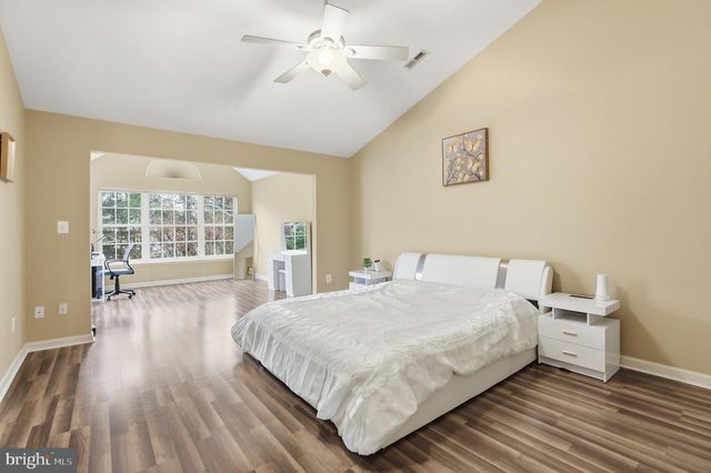 26073 NIMBLETON SQ, Chantilly, VA 20152