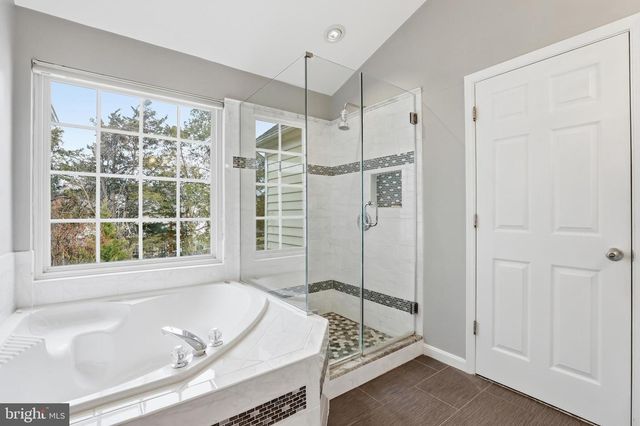 26073 NIMBLETON SQ, Chantilly, VA 20152