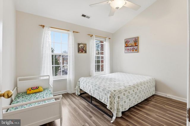 26073 NIMBLETON SQ, Chantilly, VA 20152