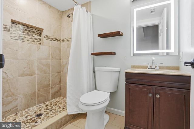 26073 NIMBLETON SQ, Chantilly, VA 20152