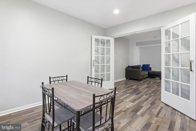 26073 NIMBLETON SQ, Chantilly, VA 20152