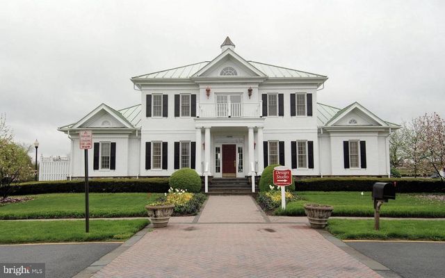 26073 NIMBLETON SQ, Chantilly, VA 20152