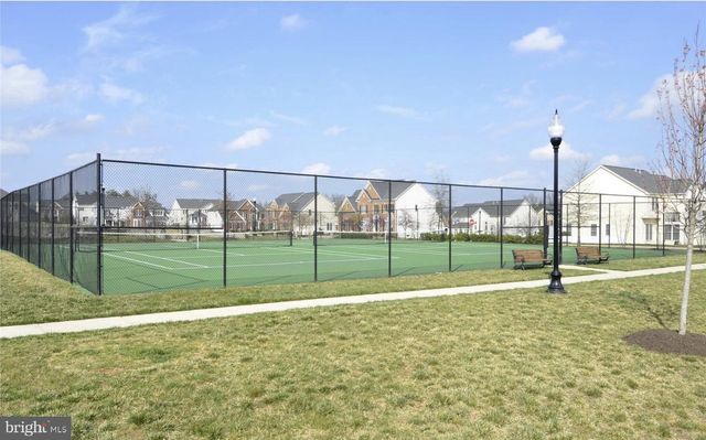 26073 NIMBLETON SQ, Chantilly, VA 20152