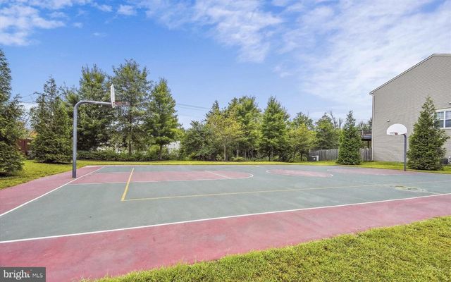 26073 NIMBLETON SQ, Chantilly, VA 20152