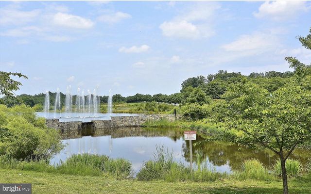 26073 NIMBLETON SQ, Chantilly, VA 20152