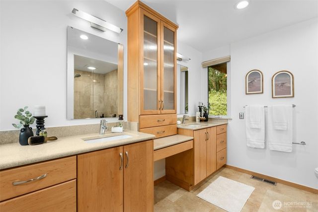 7237 NE 121st Place, Kirkland, WA 98034