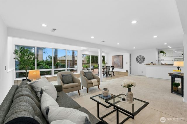 7237 NE 121st Place, Kirkland, WA 98034