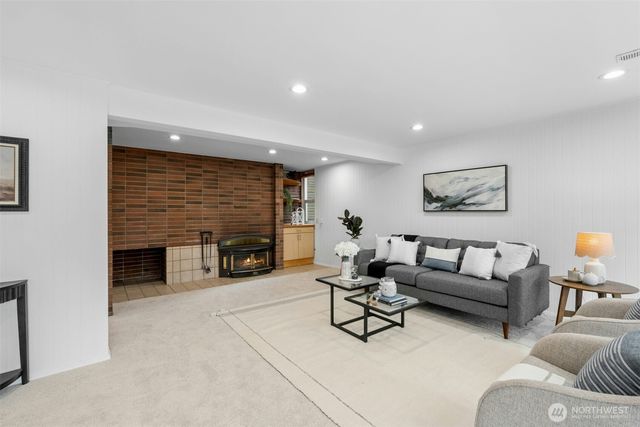 7237 NE 121st Place, Kirkland, WA 98034