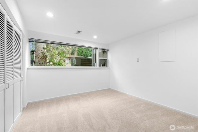 7237 NE 121st Place, Kirkland, WA 98034