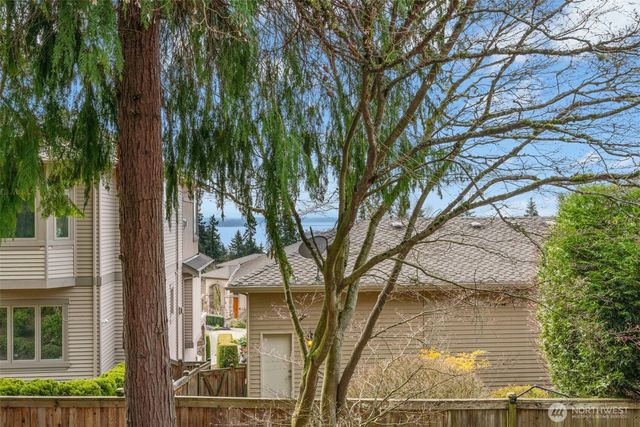 7237 NE 121st Place, Kirkland, WA 98034