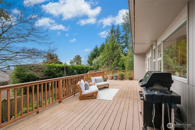 7237 NE 121st Place, Kirkland, WA 98034