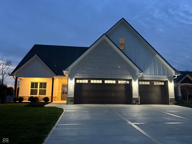 3550 S Meadows Lane, New Palestine, IN 46163