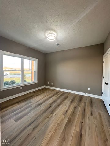 3550 S Meadows Lane, New Palestine, IN 46163