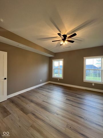 3550 S Meadows Lane, New Palestine, IN 46163
