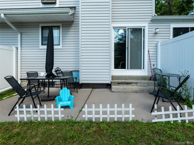 402 Mountain Laurel Drive, Monroe, NY 10950