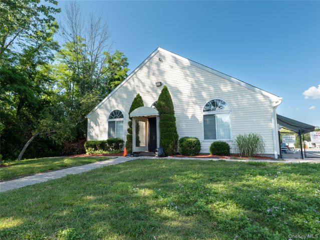 402 Mountain Laurel Drive, Monroe, NY 10950