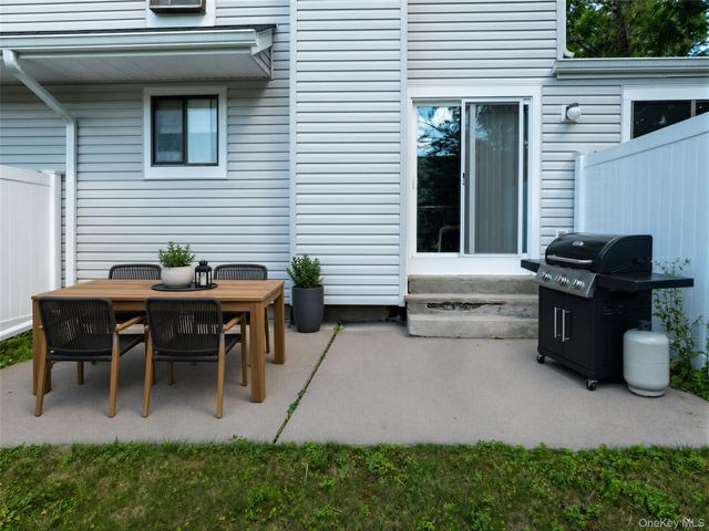402 Mountain Laurel Drive, Monroe, NY 10950