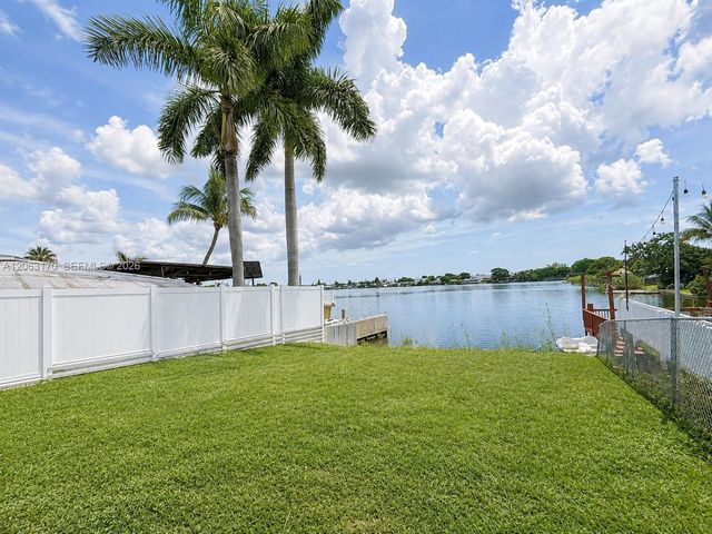 5820 Park Road, Dania Beach, FL 33312