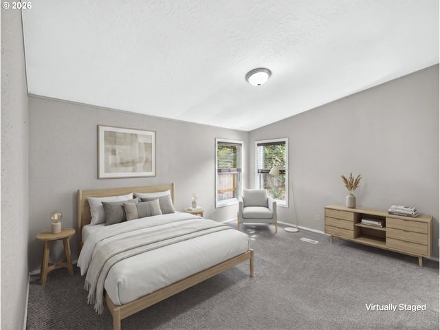 23077 Sw MAIN St 30, Sherwood, OR 97140