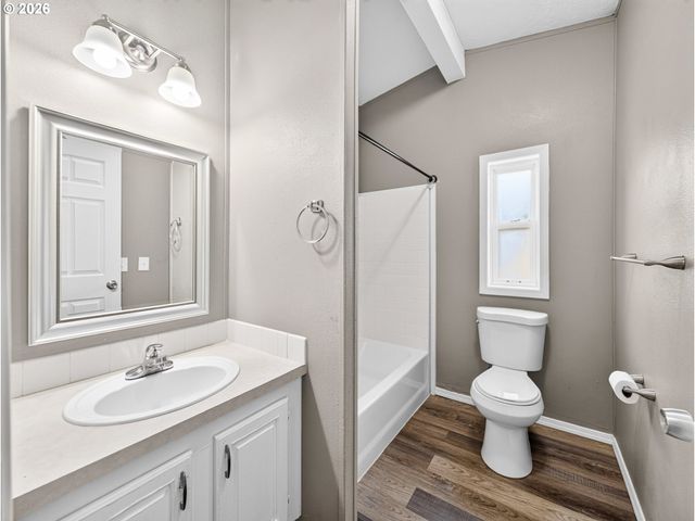 23077 Sw MAIN St 30, Sherwood, OR 97140