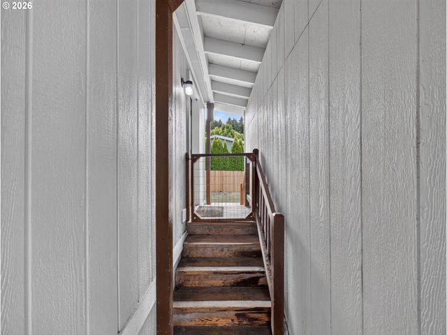 23077 Sw MAIN St 30, Sherwood, OR 97140