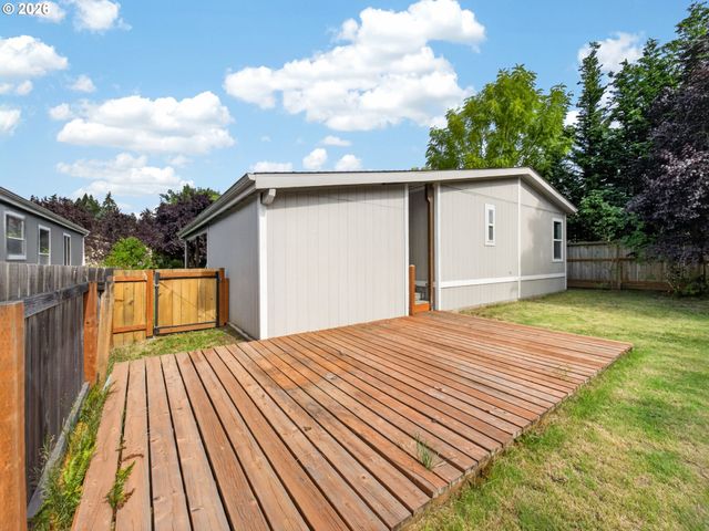 23077 Sw MAIN St 30, Sherwood, OR 97140