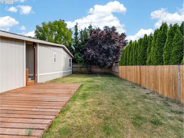 23077 Sw MAIN St 30, Sherwood, OR 97140