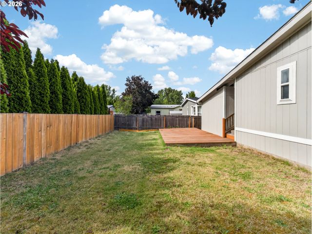 23077 Sw MAIN St 30, Sherwood, OR 97140