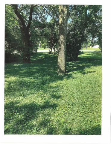 5848 Clarendon Hills Road, Clarendon Hills, IL 60514