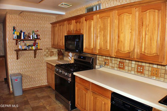 3704 NASHVILLE Avenue, El Paso, TX 79930