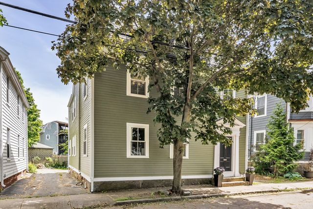 20 Pickman St 2, Salem, MA 01970