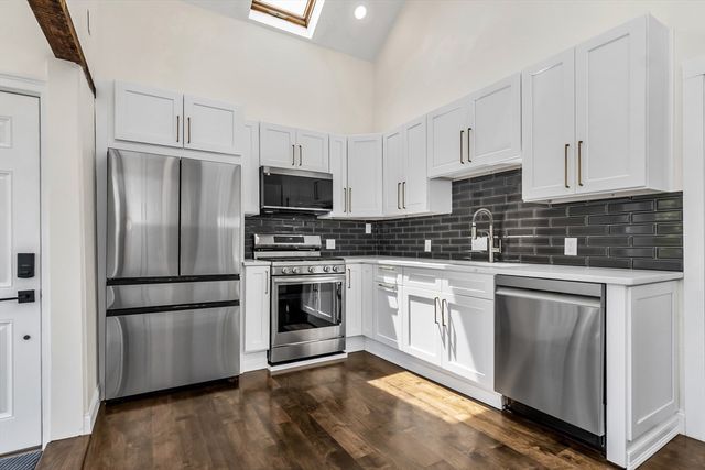 20 Pickman St 2, Salem, MA 01970