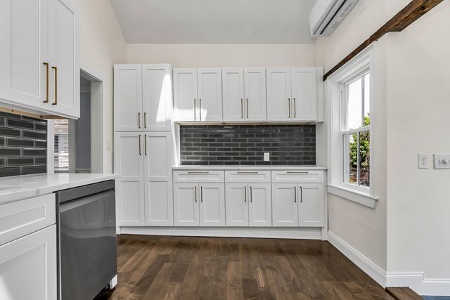 20 Pickman St 2, Salem, MA 01970