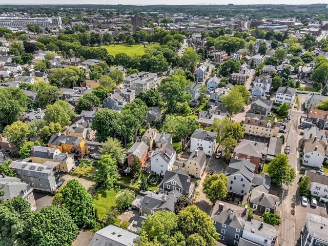 20 Pickman St 2, Salem, MA 01970