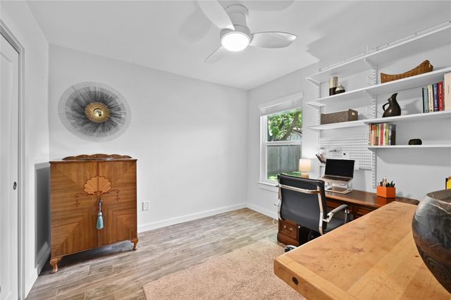 9710 Curlew DR, Austin, TX 78748