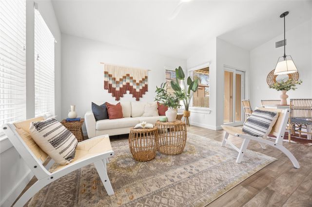 9710 Curlew DR, Austin, TX 78748