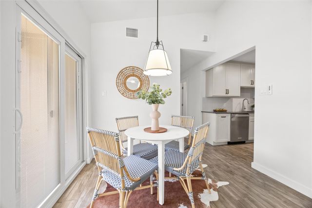 9710 Curlew DR, Austin, TX 78748